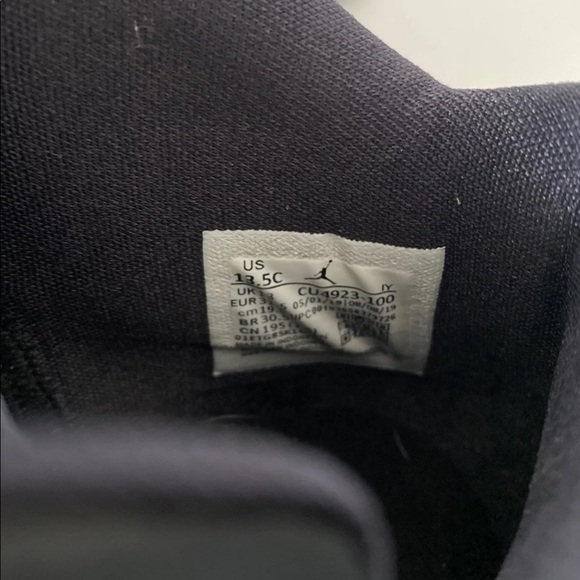 Boys Jordan B'Loyal White/Black/Metallic - Picture 5 of 8